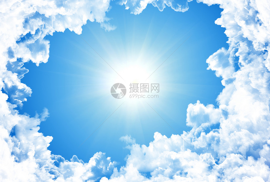 明蓝天空中的太阳天空环境晴天场景蓝色气象天气阳光气候射线图片