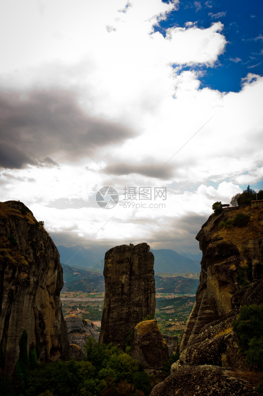 美丽的高山对着蓝天天空环境国家蓝色苔藓墙纸游客砂岩爬坡编队图片