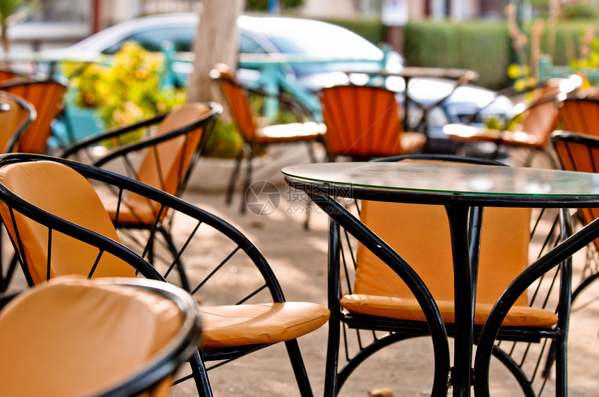 餐厅的餐桌椅咖啡店水平木板商业派对玻璃奢华装饰桌子场景图片