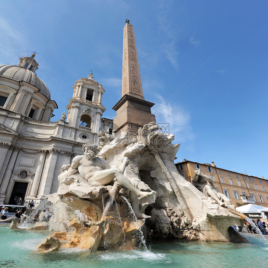 罗马纳沃纳广场四条河流的泉源图片