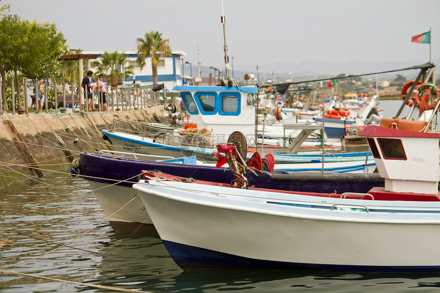 传统渔船捕捞方式旅行工艺风泽海岸线白色文化海岸航海绳索蓝色图片