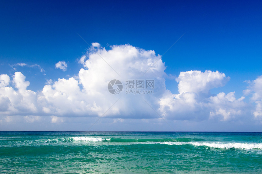 热带海洋旅行阳光风景蓝色假期棕榈太阳地平线天空场景图片