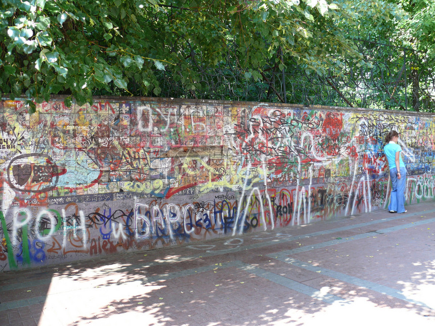 纪念阿尔巴特Victor Tsoi的墙壁     莫斯科图片