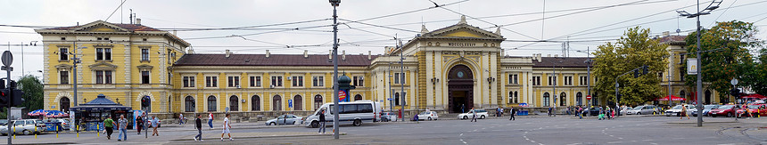 塞尔维亚贝尔格莱德的旧火车站大楼 塞尔维亚旅游车站铁路建筑旅行城市民众景观首都平台图片