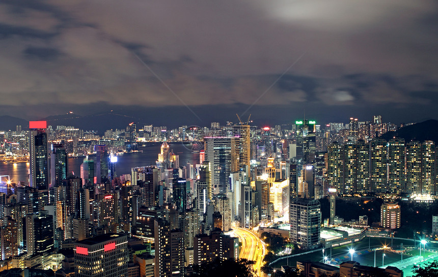 晚上在香港旅游建筑地标玻璃摩天大楼日落工作城市商业天际图片