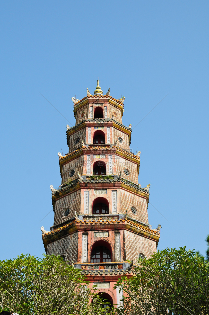 越南Hue的Thien Mu 塔遗产宗教建筑学色调旅游历史游客寺庙景点王朝图片