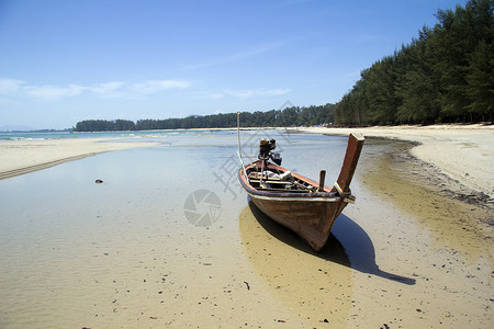 海滩上的船 奈阳 普吉背景图片