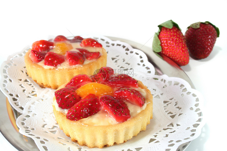 含有薄荷的草莓塔水果糕点蛋糕陶器烘烤面包糖果水果蛋糕图片