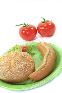 博克武尔斯特食物膳食营养沙拉面包香肠香菜高清图片
