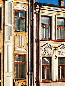 旧楼建筑学历史城市窗户景观旅游遮阳棚旅行建筑客栈背景图片