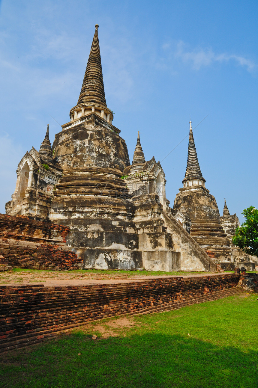 泰王国Ayutthaya寺庙的塔塔佛教徒旅行建筑学废墟公园历史天空丘陵假期石头图片