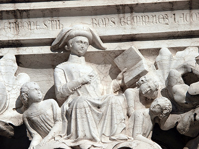 威尼斯  杜卡尔宫各纵列首府的独有美景女性广场拱廊雕塑公爵宽慰工作艺术总督宫殿背景图片