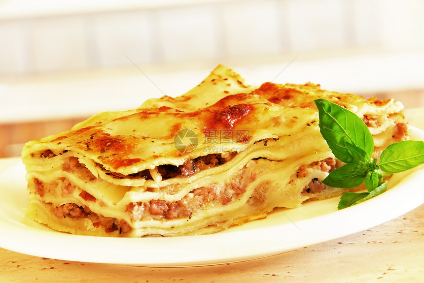 拉西拿品味餐厅午餐盘子美食牛肉淡黄色食物草本植物草药图片