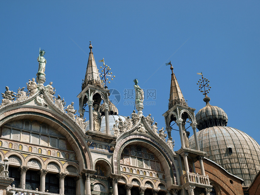 威尼斯Basilica圣马克大教堂建筑学教会拱廊窗饰尖塔艺术天炉雕塑马赛克图片