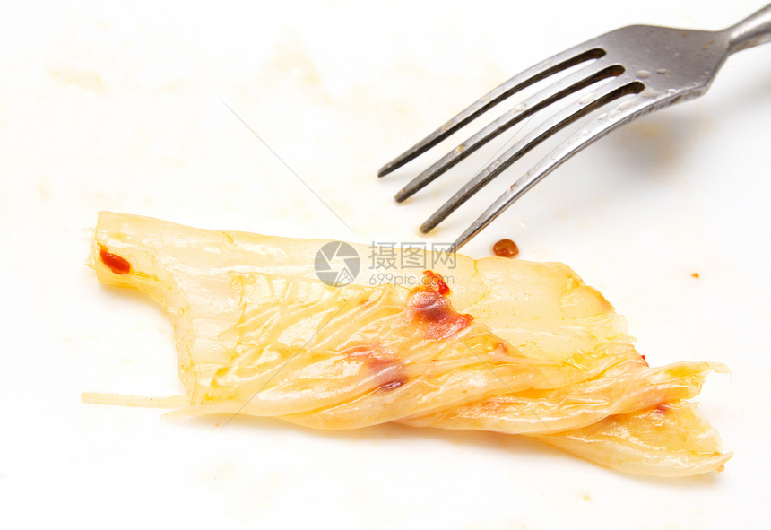 带辣椒和白背景叉子的韩国卷心菜蔬菜食物文化图片