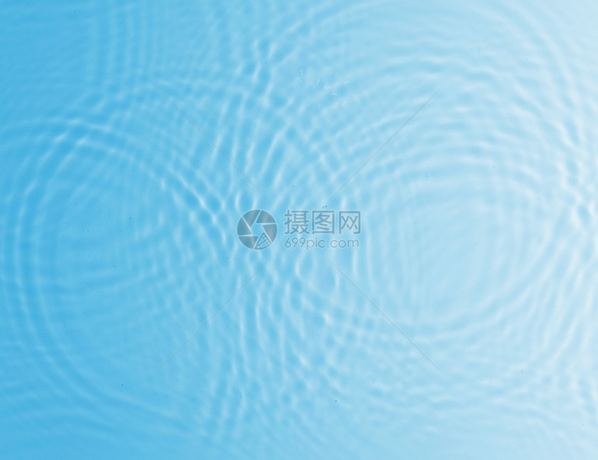具有波纹的水背景海洋太阳反射环境蓝色水池阳光墙纸海滩液体图片