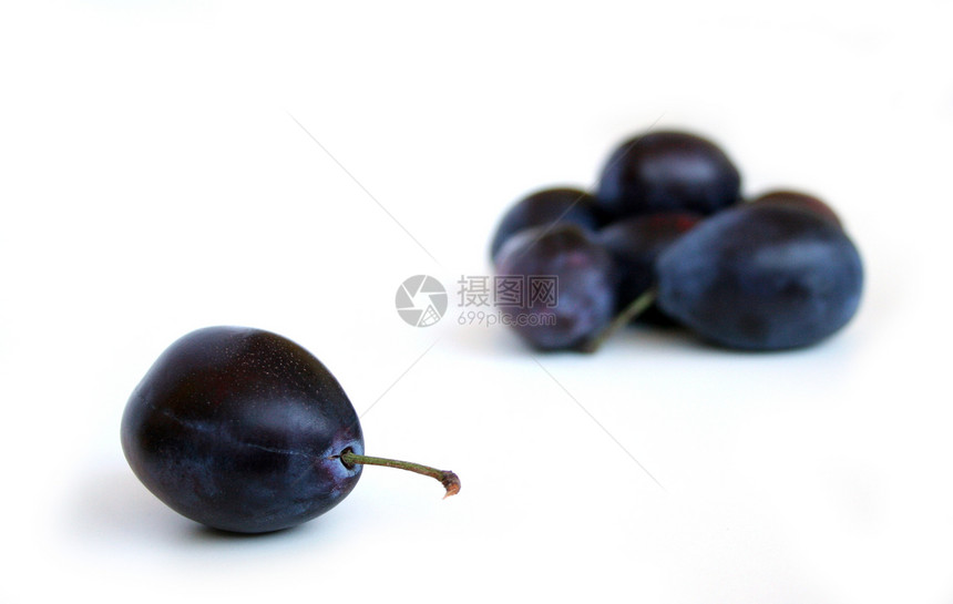 分开的羽李子家庭种子紫色羽化生产果汁蓝色甜点食欲图片
