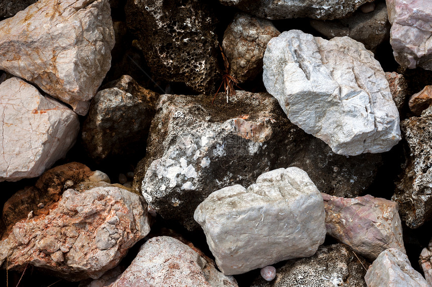 尖锐岩石纹理石头材料矿物石灰石灰色平板墙纸裂缝图片