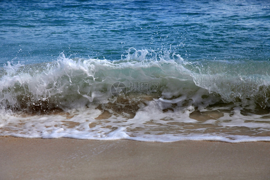 西西伯里海蓝绿色海洋冲浪海滩海岸线热带波浪蓝色海浪天气图片