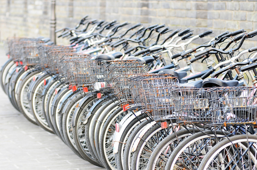 机动自行车交通篮子旅行戒指运输城市晴天运动旅游生态图片
