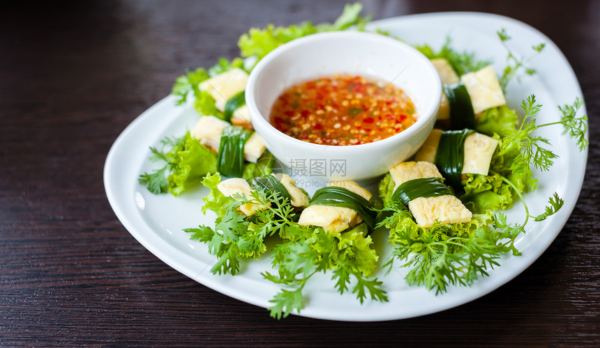 蔬菜肉卷饼食品;图片