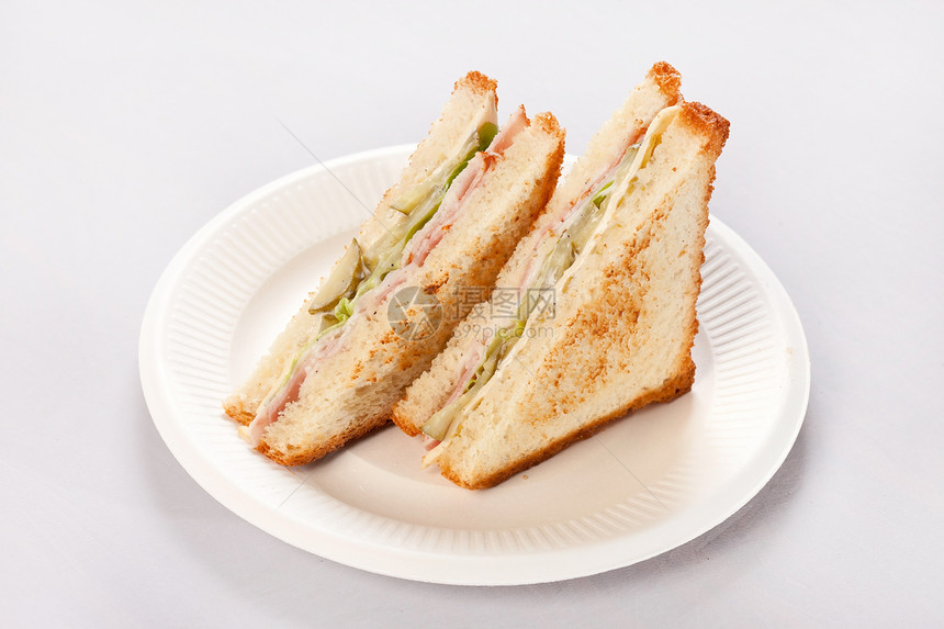 含火腿和蔬菜的三明治营养沙拉白色早餐绿色小吃黄瓜食物午餐图片