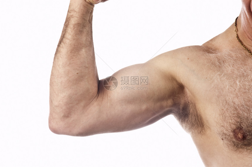 男子伸展手臂肌肉图片