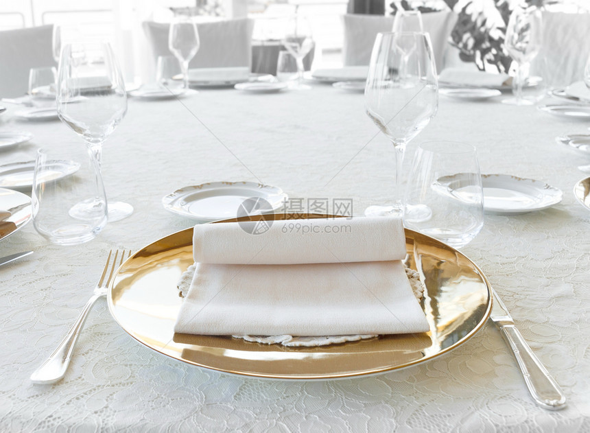 餐饮安排婚礼服务餐具风格接待银器餐巾盘子刀具午餐图片