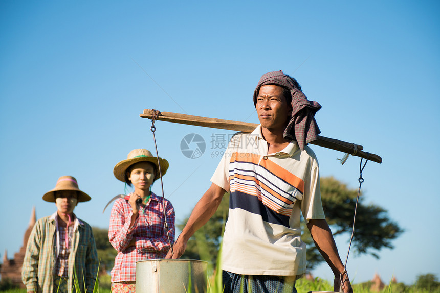 亚洲传统农户群体集团会议图片