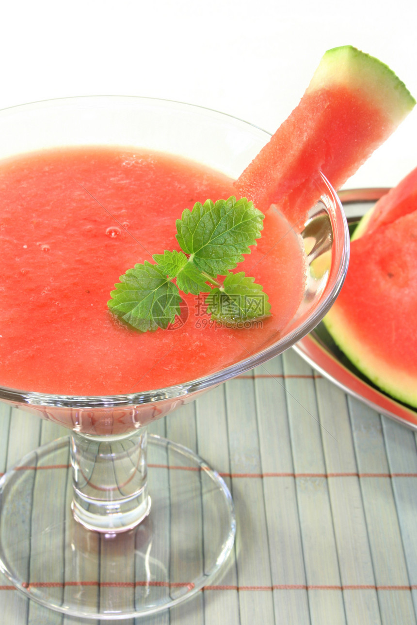 瓜盘滑冰玻璃眼镜西瓜维生素情调红色水果异国果汁图片