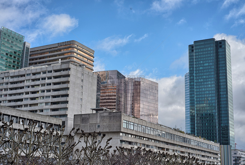 巴黎La Defense区极棒的现代摩天大楼图片