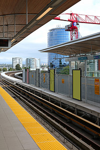 监控平台素材加拿大Richmond BC的轻轨轨道和站点背景