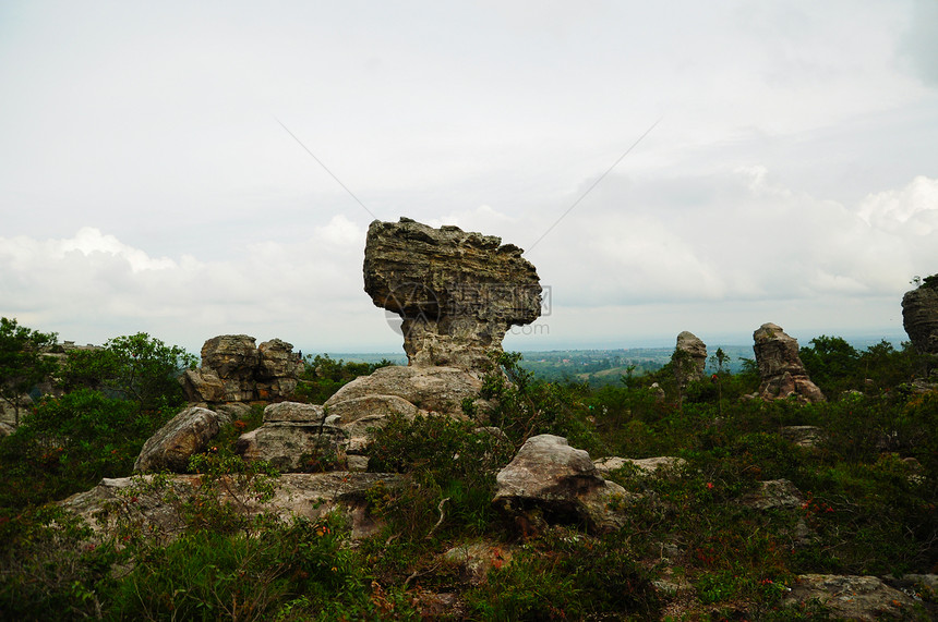 泰国自然的常态石块旅行化石地质学远足荒野石头编队森林地标柱子图片