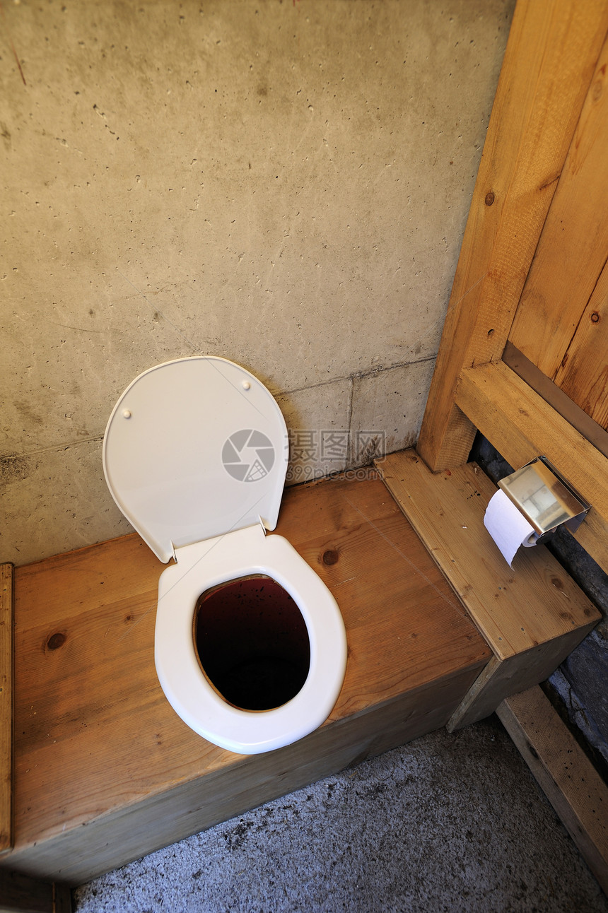 长途厕所卫生纸外屋设施壁橱洗漱乡村卫生间用品长空座位图片