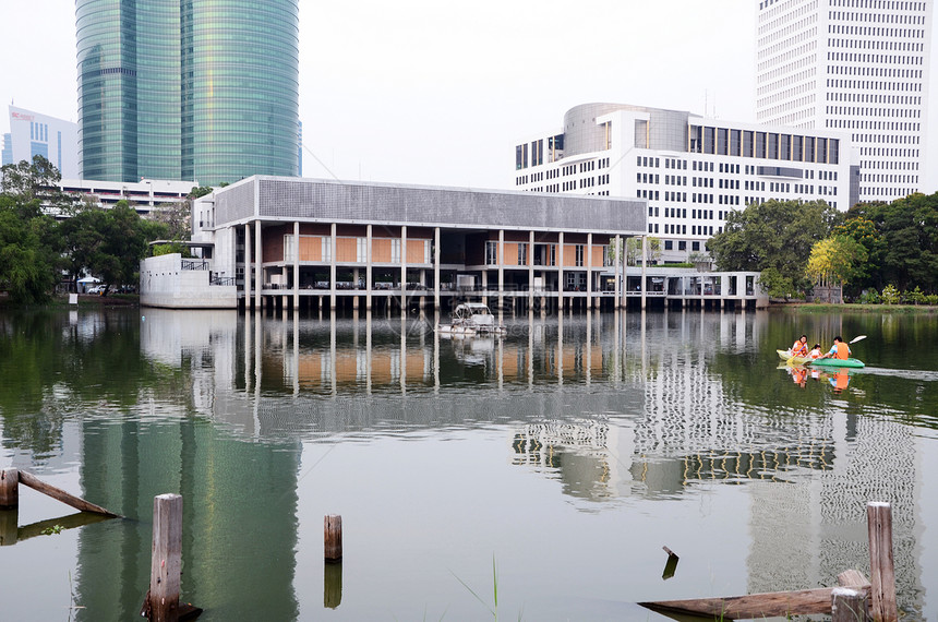 佛教行为公共场所档案馆建筑建筑学阳台空白精神水池反射信仰佛教徒宗教图片