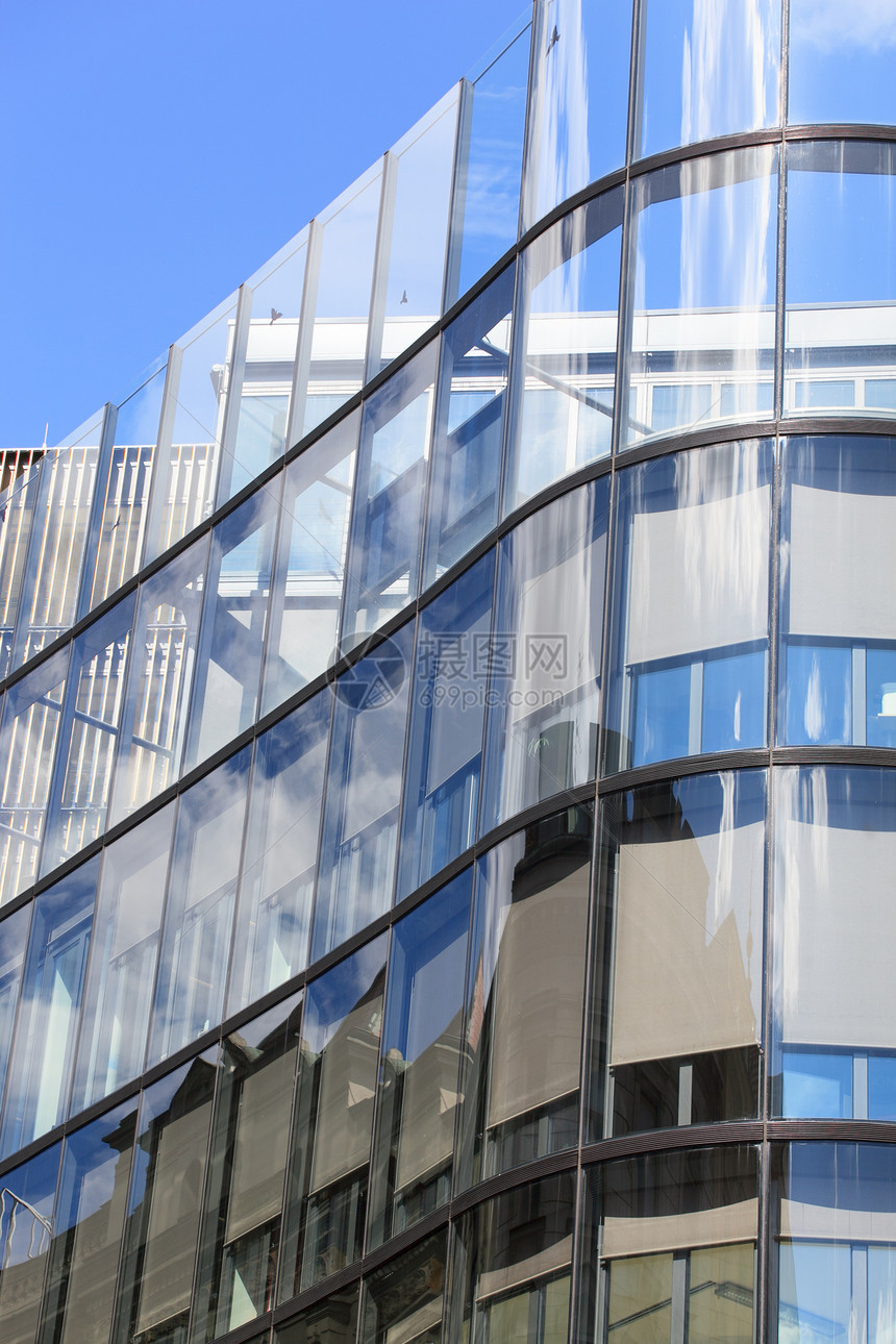 现代建筑办公室生长天空商业金融玻璃城市反射建筑学摩天大楼图片