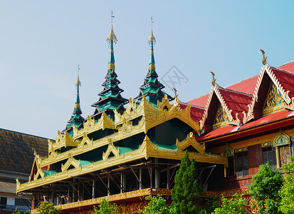 山墙屋顶泰国寺庙的装饰房顶刺绣建筑学旅行信仰遗产雕刻窗饰宗教佛教徒文化背景