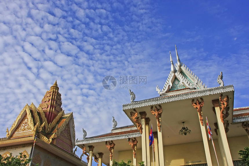 瓦特乌纳隆 西索瓦特奎伊的屋顶天空国家建筑裙子首都王国宝塔橙子遗产高棉语图片