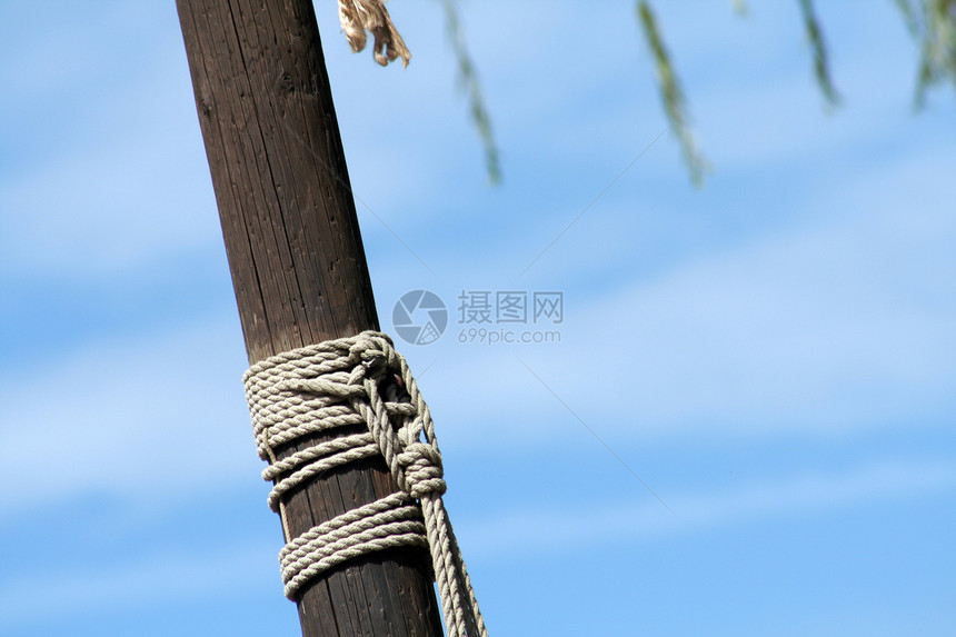 吊杆上的绳索力量历史性木板工艺天空电缆桅杆睫毛海军历史图片