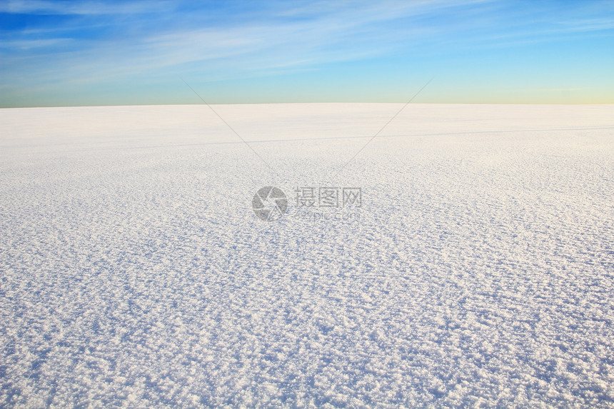 雪雪地蓝色场地天气自由季节地平线环境白色天空图片