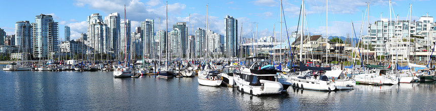 S 温哥华不列颠哥伦比亚公司的全景和False小溪的帆船图片