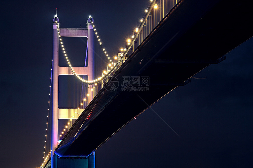 夜里香港清马桥连接器旅行城市天空电缆天际商业黑色旅游游客图片