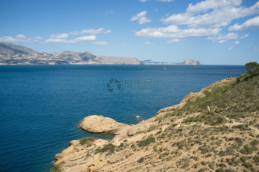 Altea海岸线支撑山脉海岸阳光海洋晴天水平岩石图片