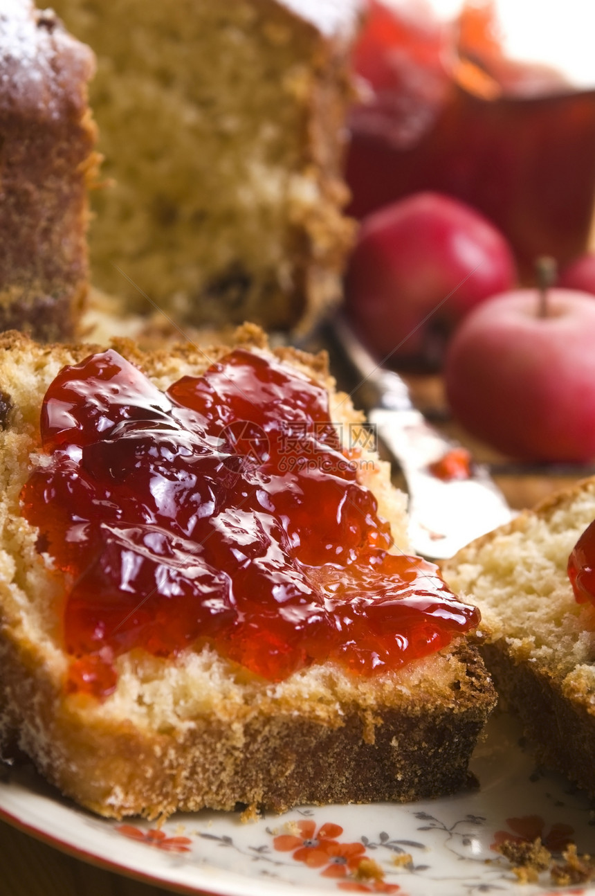 传统的波兰蛋糕 配苹果浆瓜面包谷物营养奶制品小吃食物甜点早餐水果传播图片