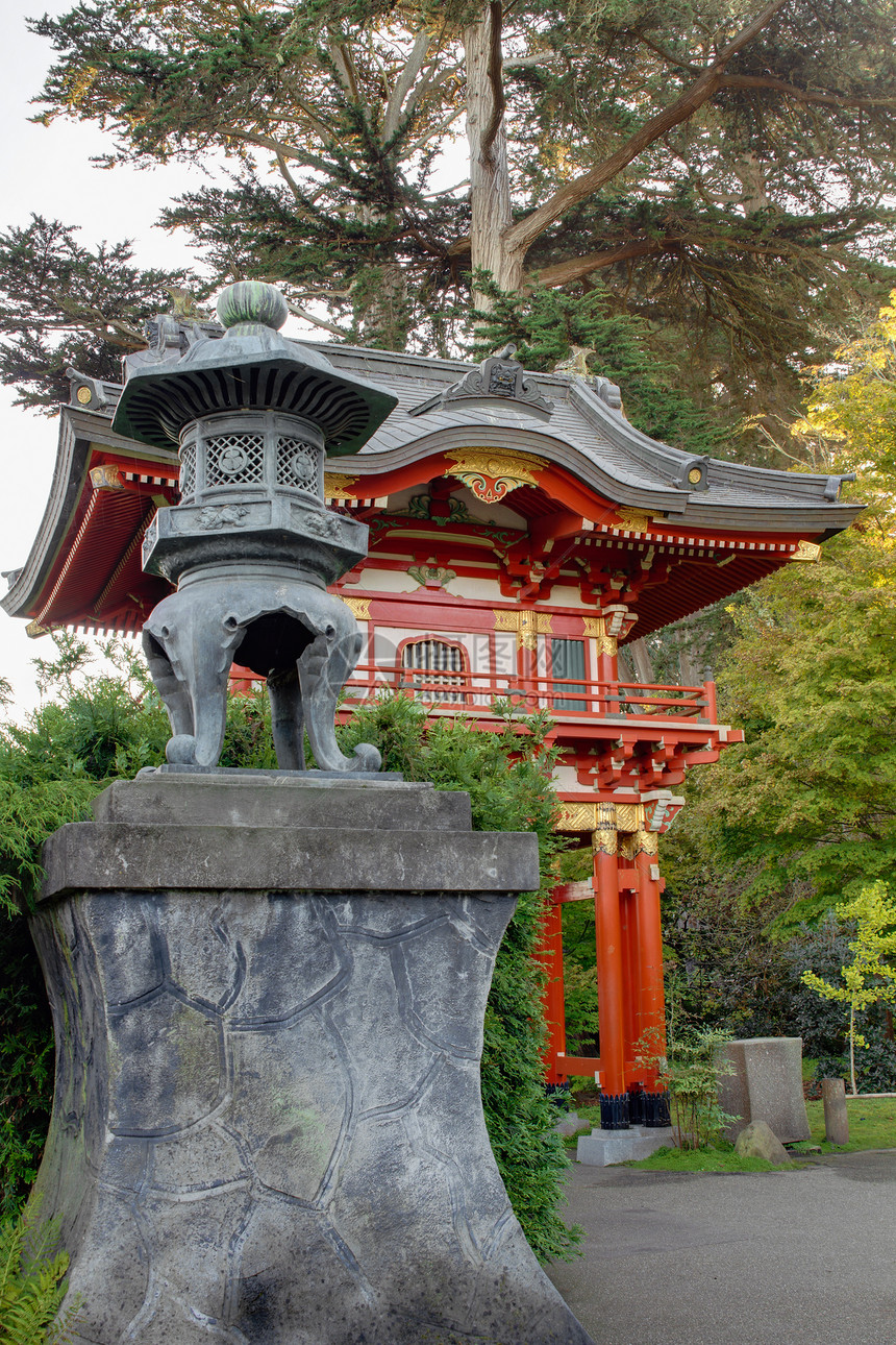 由日本花园的塔达(Pagoda)拍摄图片