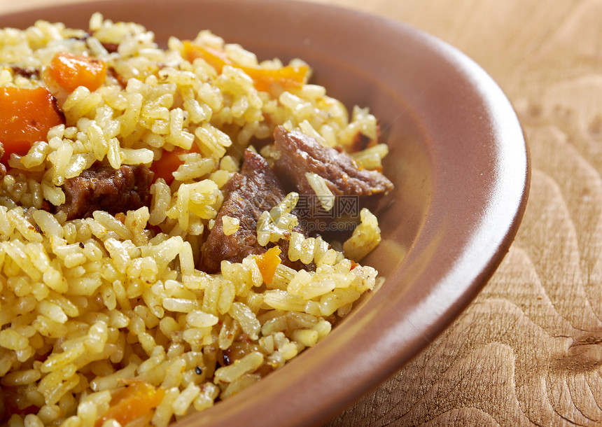传统东方比拉fcolor胡椒蔬菜胡椒脊香料羊肉美食牛肉葡萄干品味午餐图片
