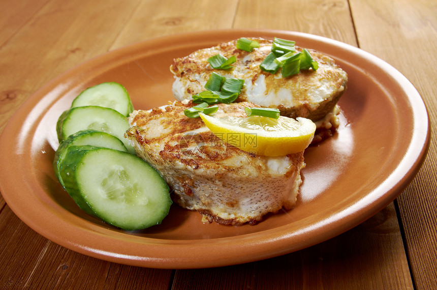 烧烤的鳕鱼牛排面粉油炸盘子小吃柠檬水平食物健康海鲜图片