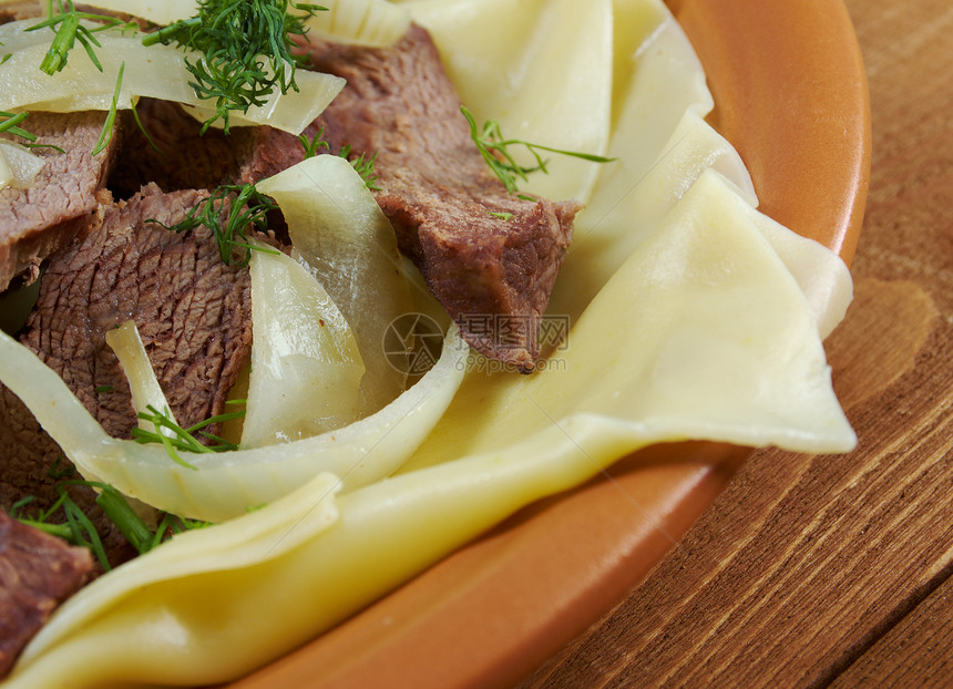 贝什巴马用餐羊肉文化盘子牛肉餐厅美食面条香料洋葱图片