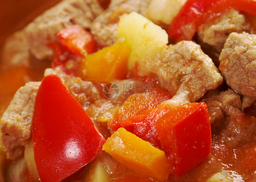 匈牙利热口香糖汤餐厅红色食物辣椒美食陶瓷卷发陶器厨房土豆图片