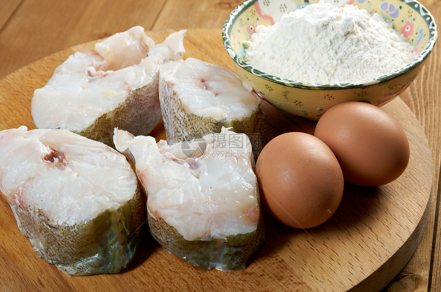 鳕鱼牛排柠檬油炸面粉食物健康小吃盘子海鲜水平图片
